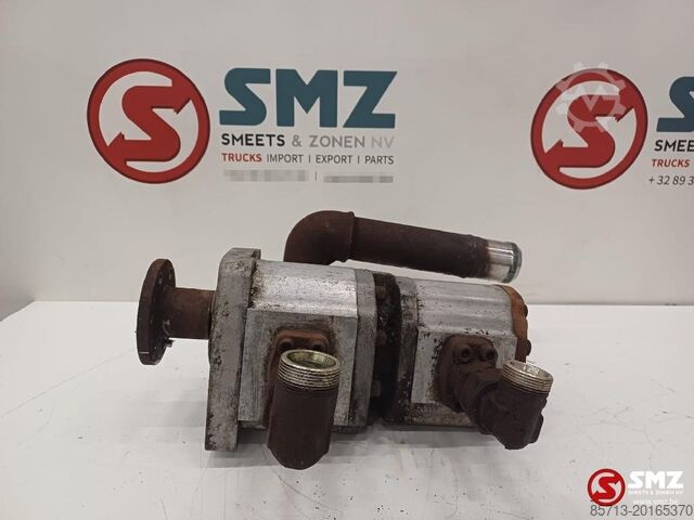Hydraulic pump Renault Occ hydraulische pomp Renault