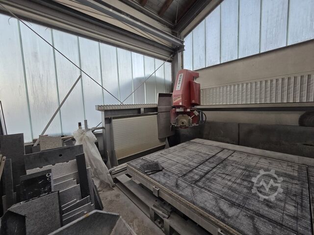 Machining center NOAT QUBO