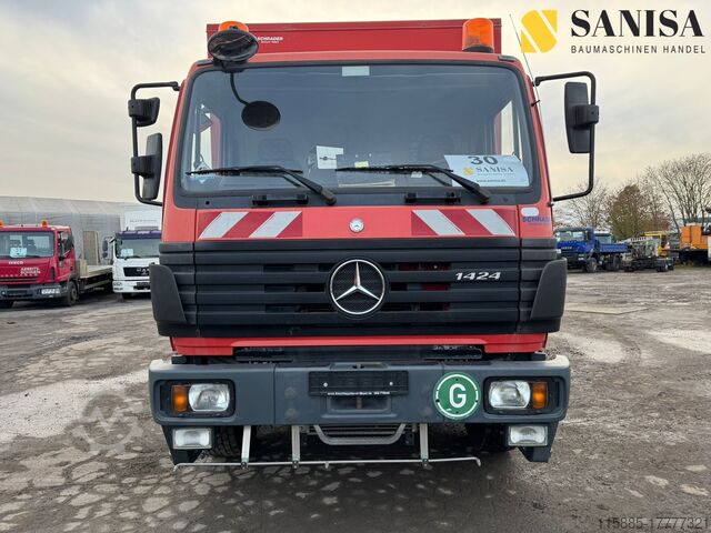 Oil spill remover / road cleaner Mercedes-Benz 1424 Ölspurenbeseitiger