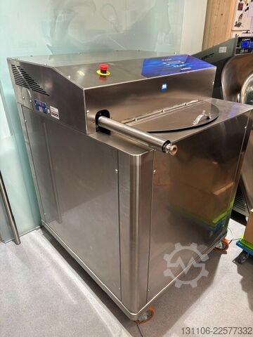 Chocolate tank for dissolving the chocolate Selmi Tank 400