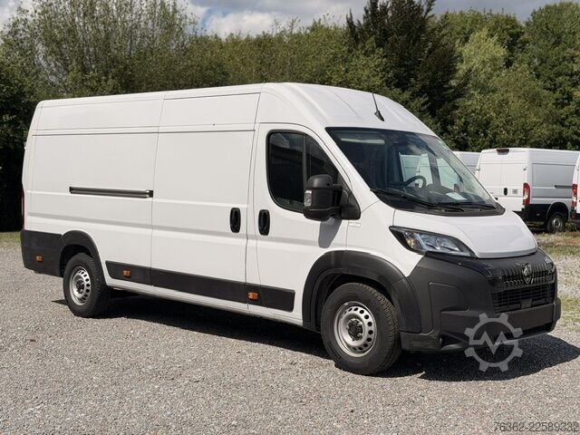 High-roof long-wheelbase panel van Peugeot Boxer Kasten 435 L4H2  180 AUT/NAvi/PDC