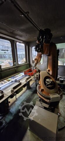 Robotic system CARAT robotic Innovation Roboteranlage Typ Schleifen