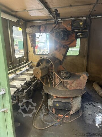 Robotic system CARAT robotic Innovation Roboteranlage Typ Schleifen