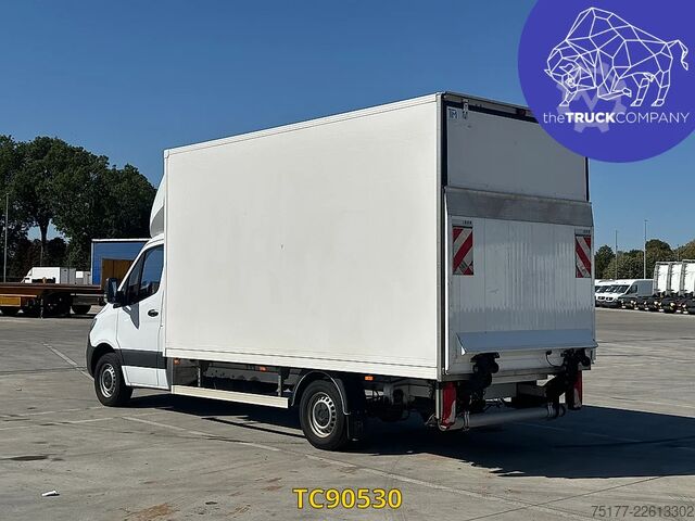 Koffer Mercedes-Benz Sprinter 317 CDI KOFFER MET LIFT - AUTOMAAT