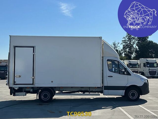 Koffer Mercedes-Benz Sprinter 317 CDI KOFFER MET LIFT - AUTOMAAT