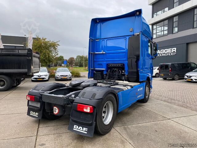 Standard tractor DAF XF 106.480 / Full spoilers / Retarder / Stand A...