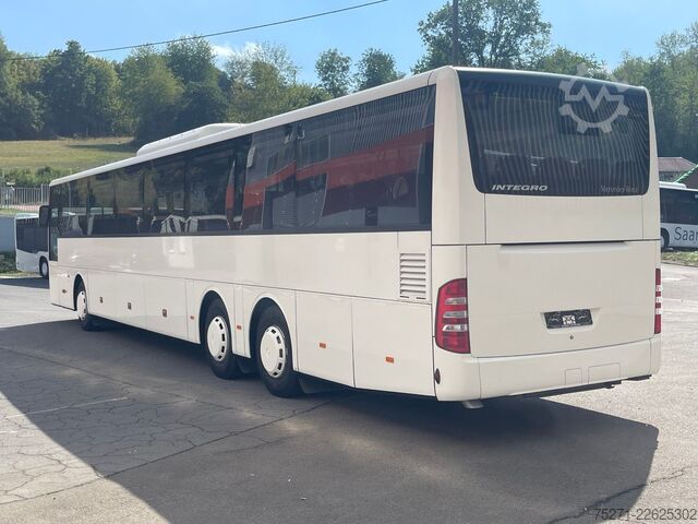 Intercity bus MERCEDES-BENZ Integro O550 L