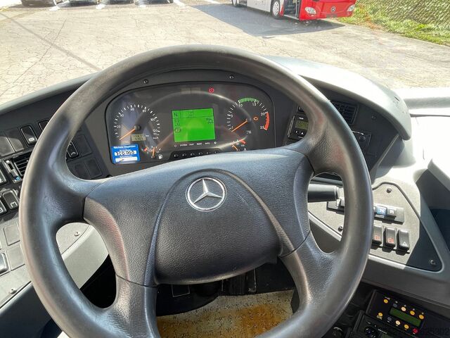 Intercity bus MERCEDES-BENZ Integro O550 L