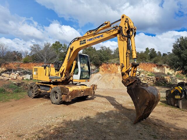 Wheeled Excavator Liebherr A 900 Litronic EW PL