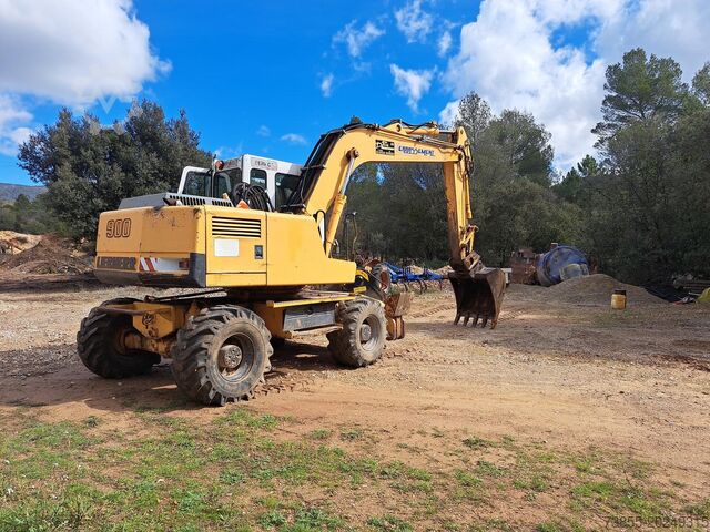 Wheeled Excavator Liebherr A 900 Litronic EW PL