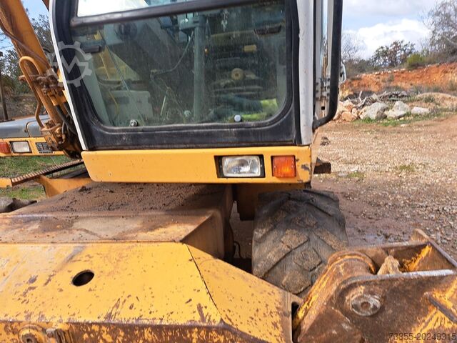 Wheeled Excavator Liebherr A 900 Litronic EW PL