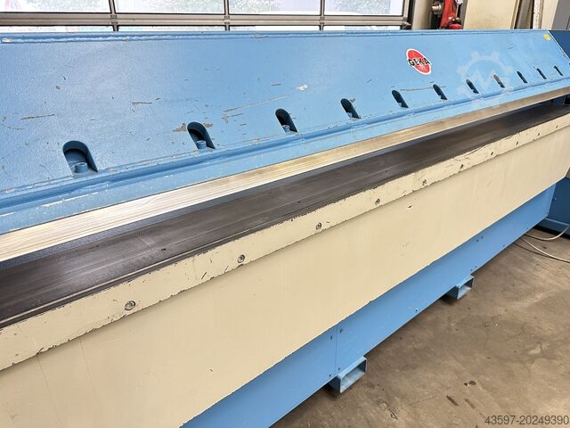 Folding machine GEKA MA 300