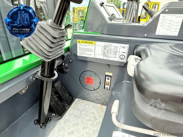 Vierwegestapler Combilift CBE4000 ELECTRIC TRIPLEM 5500 POSITIONER