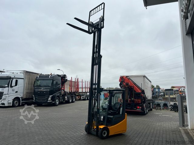 Front loader forklift JUNGHEINRICH EFG 215 / Triplex: 4.25m! / SS / 1.285h / 2021
