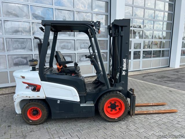 Front loader forklift BOBCAT D30NXS / nur 482h! / 12.2023 / SS