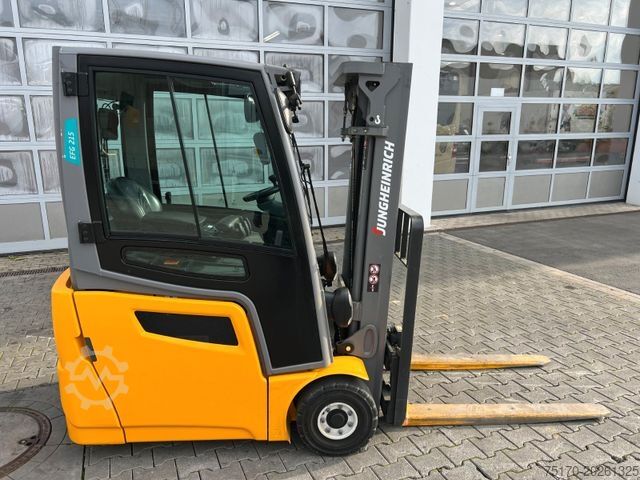 Front loader forklift JUNGHEINRICH EFG 215 / Triplex: 4.25m! / SS /  4.029h