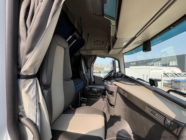 Standard tractor unit VOLVO FH500 Aero Globetrotter XL Miete / Mietkauf