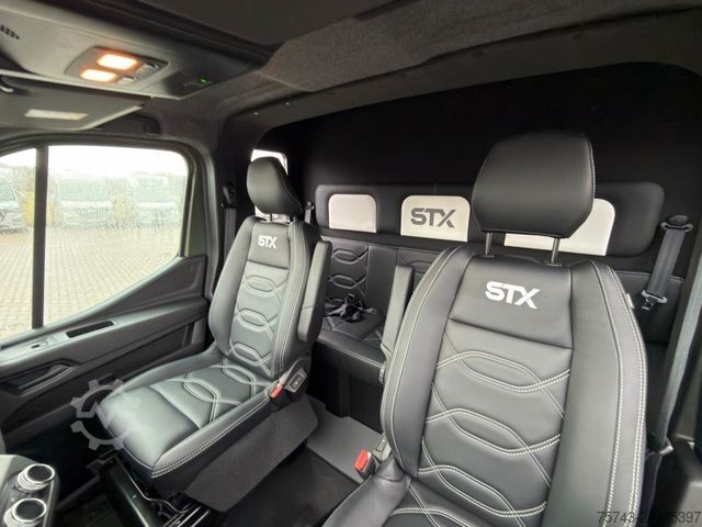 Livestock transporter RENAULT Master STX 5 Sitzer Haras ex. Lang Automatik