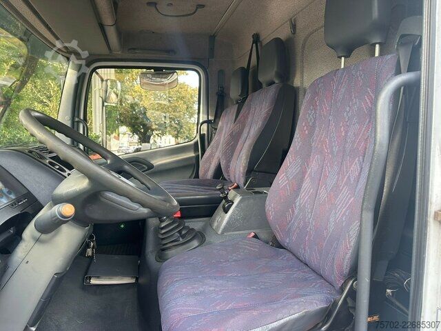 Van Mercedes-Benz 817 2-4 Pferde