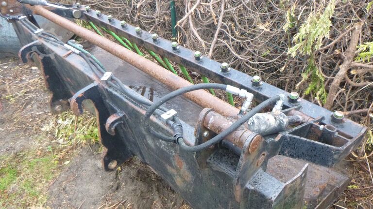 Pneumatic slewing drive MECALAC Ahlmann AS 700