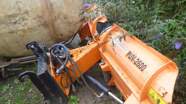 Pneumatic slewing drive MECALAC Ahlmann AS 700