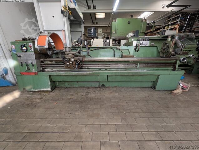 Leit- und Zugspindeldrehmaschine COLCHESTER Mastiff 1400