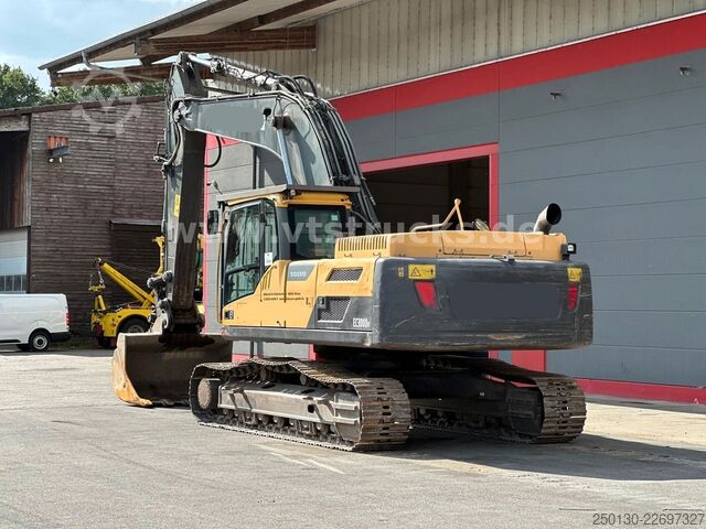 Kettenbagger VOLVO EC300DN Kettenbagger mit Tieflöffel