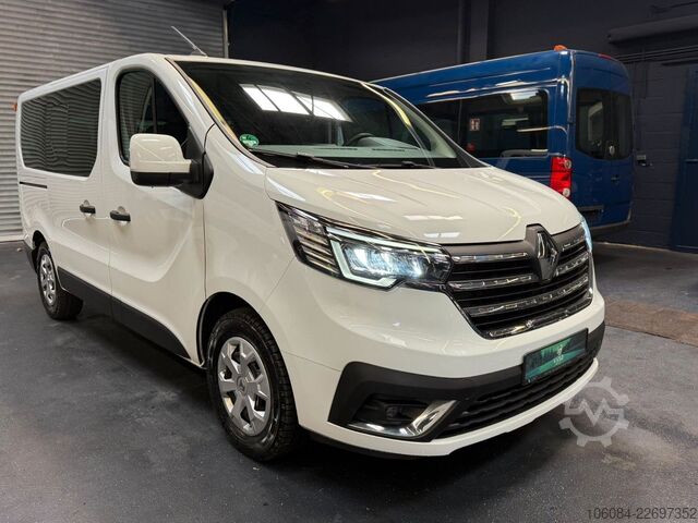 Kleinbus RENAULT Trafic Kombi L1H1 Life Style 8 Sitze AC LED PDC