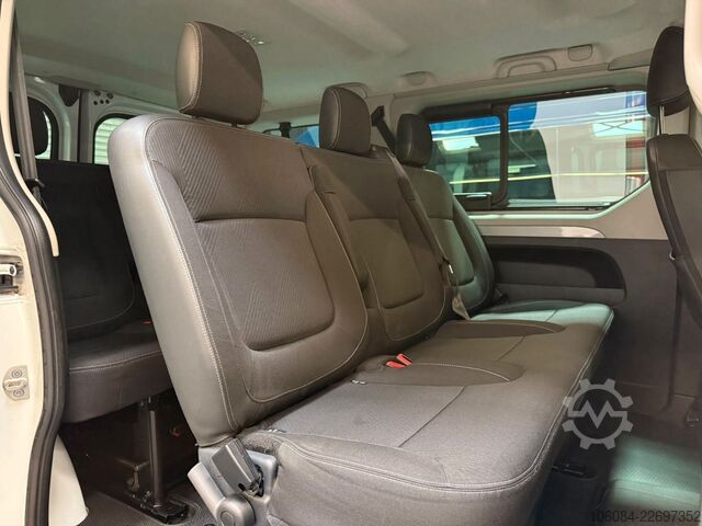 Kleinbus RENAULT Trafic Kombi L1H1 Life Style 8 Sitze AC LED PDC