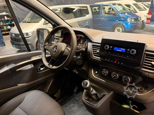 Kleinbus RENAULT Trafic Kombi L1H1 Life Style 8 Sitze AC LED PDC