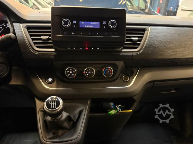 Kleinbus RENAULT Trafic Kombi L1H1 Life Style 8 Sitze AC LED PDC