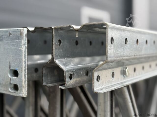High-bay warehouse pallet racking system Dexion P90 Regallänge: 36,91 lfm.