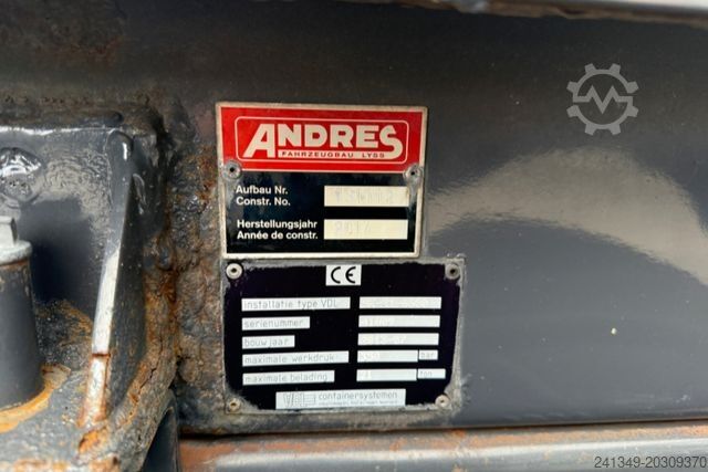 Roll-off tipper truck RENAULT Lander 8x2 Retarder Lift-&Lenkachse