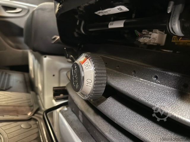 High top van MERCEDES-BENZ Sprinter 315 MAXI Klima 360° Kamera MBUX AHK