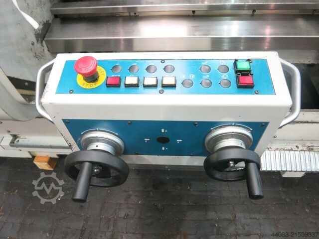 Drehmaschine - zyklengesteuert CHALLENGER MICROCUT BNC 1840