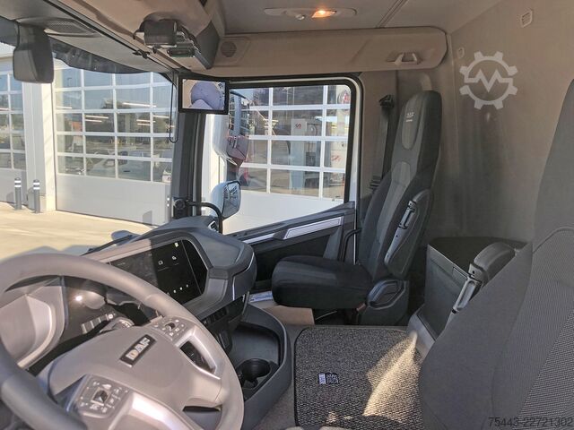 Koffer DAF XD 310 FA 4x2 ST953 - 19T - Plywood opb. 7800mm...