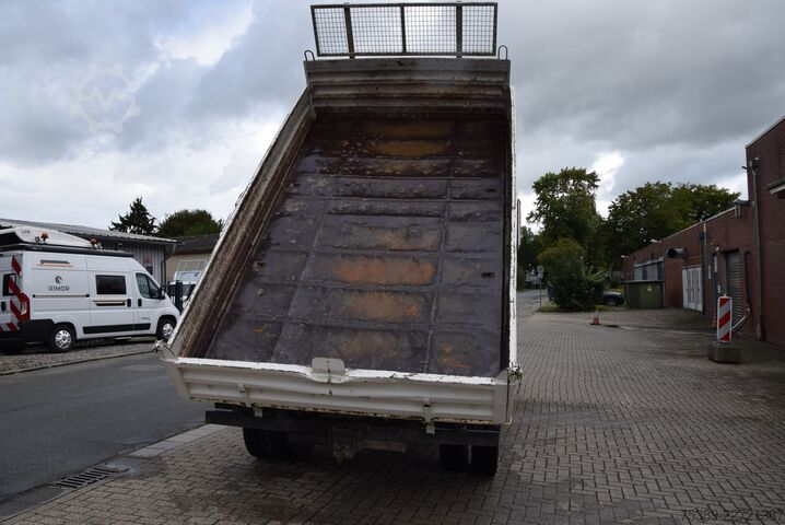 Tipper van MAN L2000  8.153 Meiller Kipper 2xAHK HU 04-27