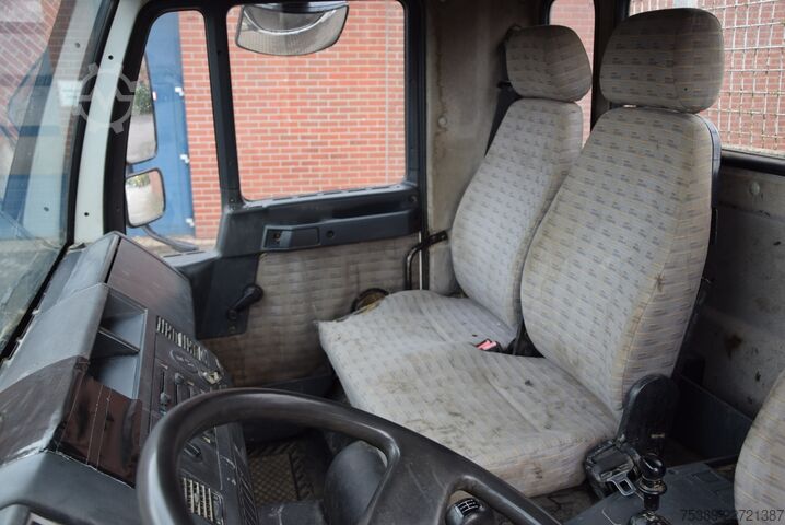 Tipper van MAN L2000  8.153 Meiller Kipper 2xAHK HU 04-27