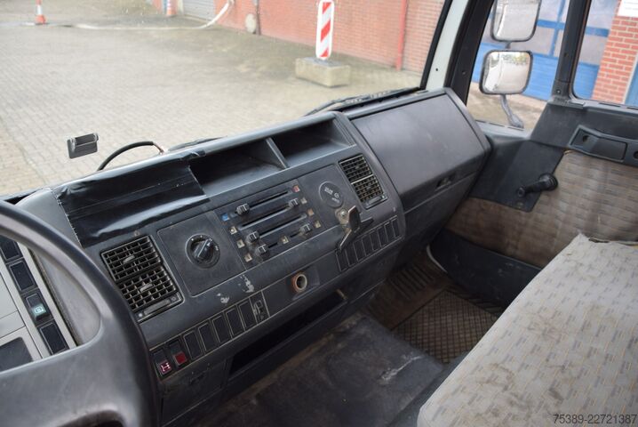 Tipper van MAN L2000  8.153 Meiller Kipper 2xAHK HU 04-27