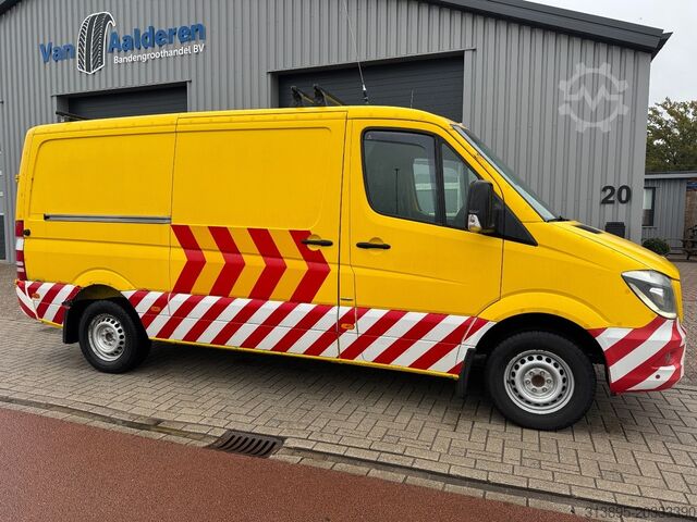 Kastenwagen Mercedes-Benz 319 L2/H1 BF3 Begleit-/Convooi-/Begleiding-/Camper