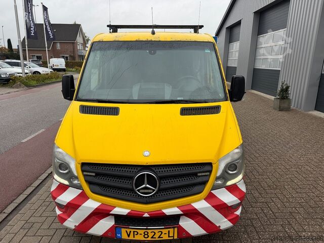 Delivery van Mercedes-Benz 319 L2/H1 BF3 Begleit-/Convooi-/Begleiding-/Camper