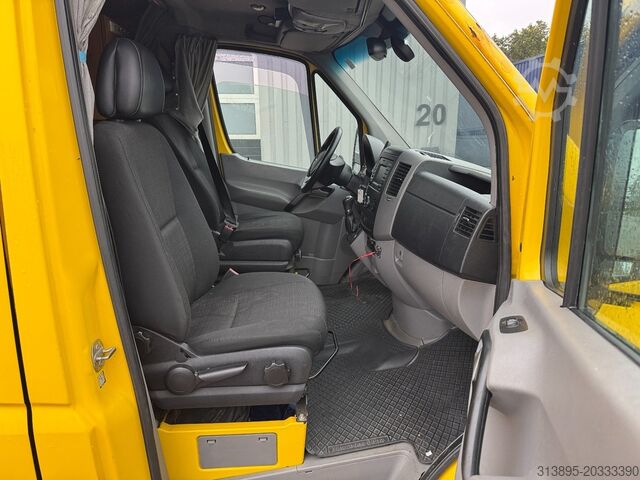 Kastenwagen Mercedes-Benz 319 L2/H1 BF3 Begleit-/Convooi-/Begleiding-/Camper