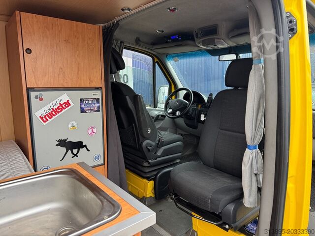 Delivery van Mercedes-Benz 319 L2/H1 BF3 Begleit-/Convooi-/Begleiding-/Camper