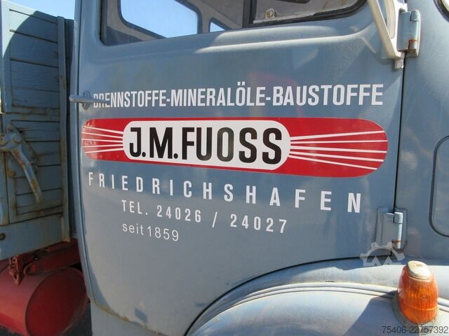 Pick-up van mercedes-benz 710 Kipper Rundhauber AHK