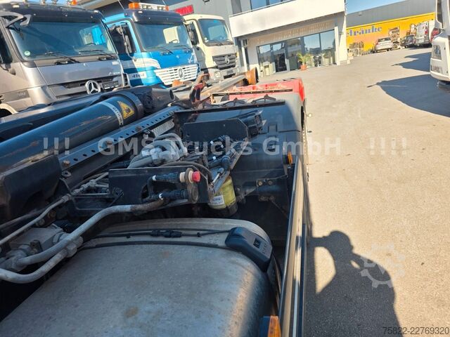 Roll-off tipper truck MAN TGX TG3 26.480 / Meiller Funk / Lenkachse