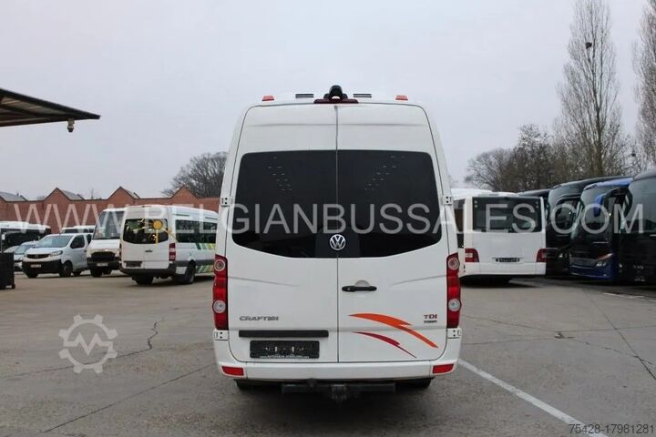 Minibus VW Crafter / 7.4m / Airco / Sprinter / Daily