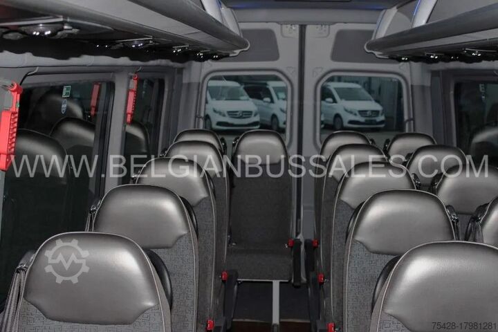 Minibus VW Crafter / 7.4m / Airco / Sprinter / Daily