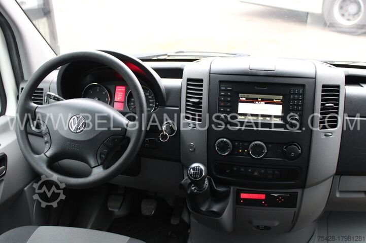 Minibus VW Crafter / 7.4m / Airco / Sprinter / Daily