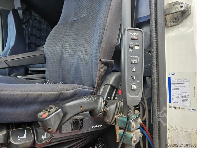 Abrollkipper Volvo FH520 6x4 Multilift SAWO 20T