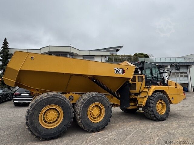 Articulated dumper Caterpillar 730